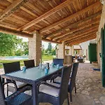 Stone Paula By Istrabook Vila *