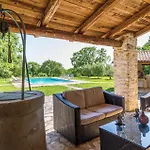 Stone Paula By Istrabook Vila Bicici